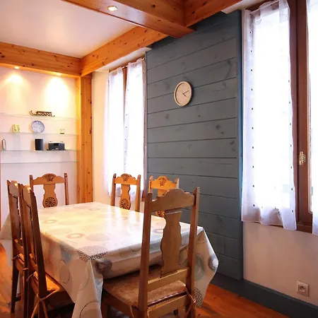 Ferienhaus Charmante Maison 100m² Au Centre Du Mont-dore, Patio, Cour, Garage, 6 Pers, Ideale Pour Famille - Fr-1-415-134 *